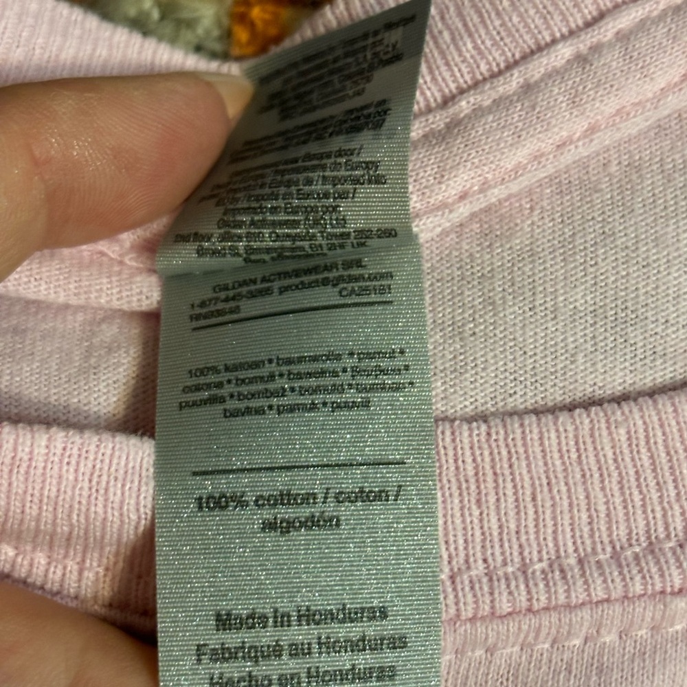 GILDAN STRAWBERRY SHORTCAKE Vintage Retro Cotton Graphic Tee T-Shirt - Picture 6 of 6